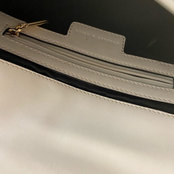 Handbag - Picture 5 of 5